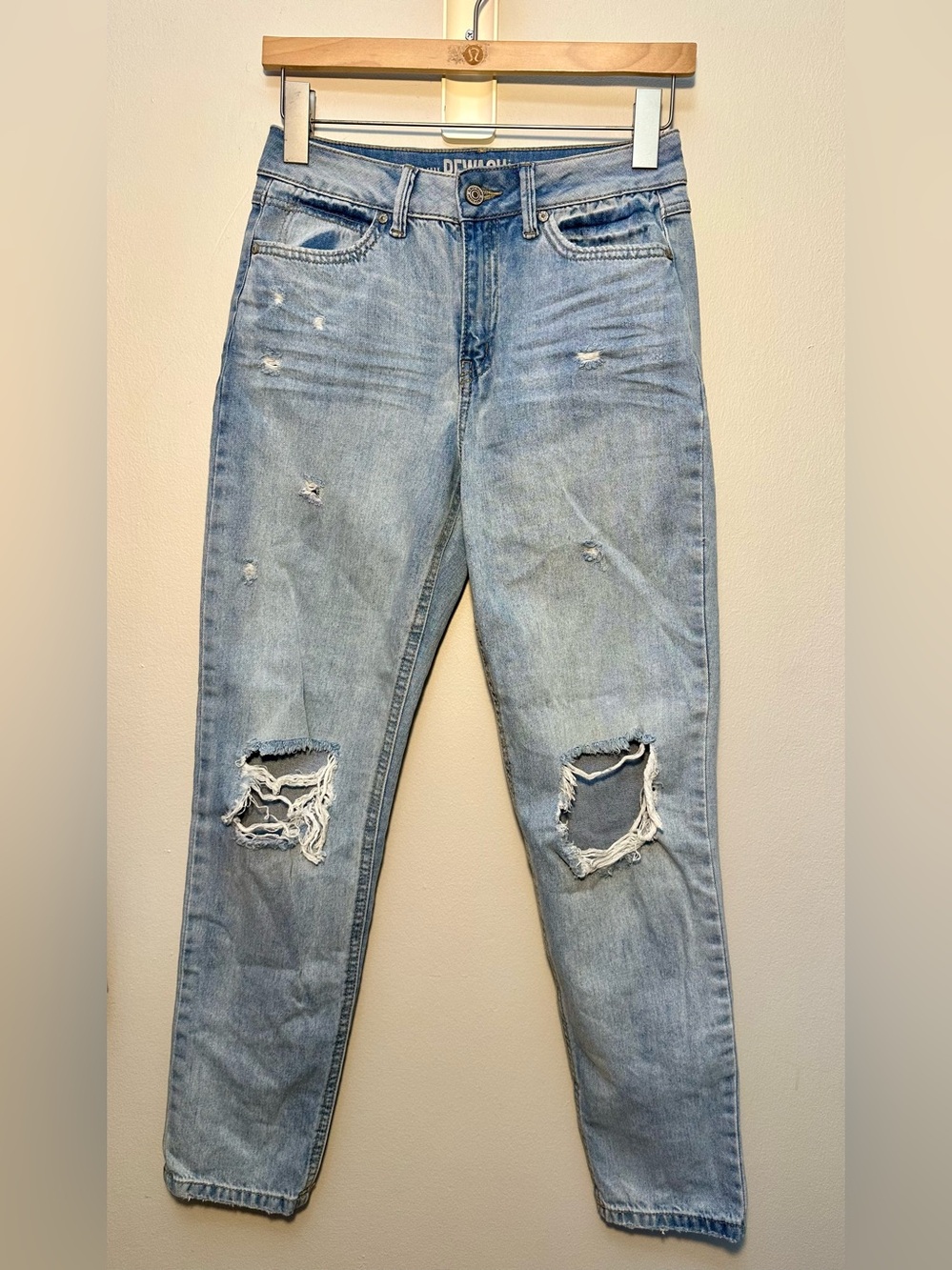 Rewash Women’s Light Wash Distressed Skinny Real Curve High Rise Size (3)26